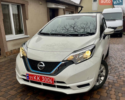 Білий Ніссан Ноут, об'ємом двигуна 1.2 л та пробігом 47 тис. км за 11999 $, фото 5 на Automoto.ua