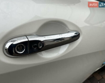 Білий Ніссан Ноут, об'ємом двигуна 1.2 л та пробігом 47 тис. км за 11999 $, фото 115 на Automoto.ua