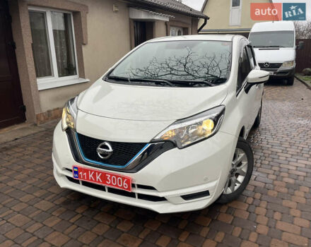 Білий Ніссан Ноут, об'ємом двигуна 1.2 л та пробігом 47 тис. км за 11999 $, фото 4 на Automoto.ua
