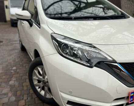 Білий Ніссан Ноут, об'ємом двигуна 1.2 л та пробігом 47 тис. км за 11999 $, фото 70 на Automoto.ua