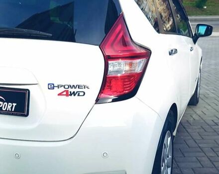 Білий Ніссан Ноут, об'ємом двигуна 1.2 л та пробігом 36 тис. км за 13200 $, фото 2 на Automoto.ua