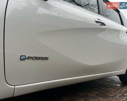 Білий Ніссан Ноут, об'ємом двигуна 1.2 л та пробігом 47 тис. км за 11999 $, фото 25 на Automoto.ua