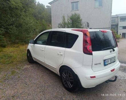 Белый Ниссан Ноут, объемом двигателя 1.6 л и пробегом 230 тыс. км за 4005 $, фото 2 на Automoto.ua