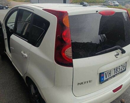 Белый Ниссан Ноут, объемом двигателя 1.6 л и пробегом 230 тыс. км за 4005 $, фото 3 на Automoto.ua