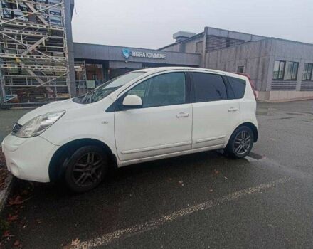 Белый Ниссан Ноут, объемом двигателя 1.6 л и пробегом 230 тыс. км за 4005 $, фото 1 на Automoto.ua