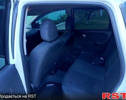 Белый Ниссан Ноут, объемом двигателя 1.6 л и пробегом 132 тыс. км за 7000 $, фото 6 на Automoto.ua