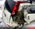 Белый Ниссан Ноут, объемом двигателя 1.4 л и пробегом 260 тыс. км за 3200 $, фото 4 на Automoto.ua
