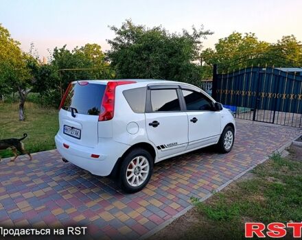 Белый Ниссан Ноут, объемом двигателя 1.6 л и пробегом 132 тыс. км за 7000 $, фото 2 на Automoto.ua