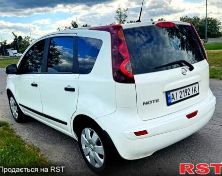 Белый Ниссан Ноут, объемом двигателя 1.4 л и пробегом 317 тыс. км за 3200 $, фото 4 на Automoto.ua