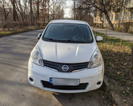 Білий Ніссан Ноут, об'ємом двигуна 1.4 л та пробігом 132 тис. км за 6800 $, фото 2 на Automoto.ua