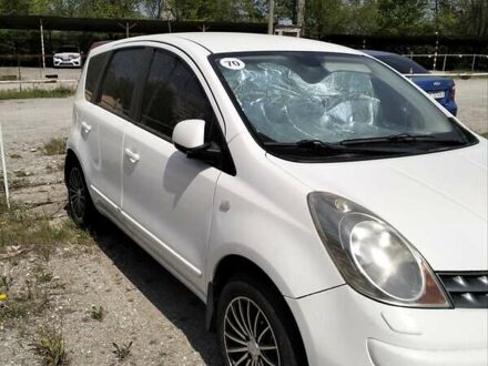 Ніссан Ноут 2008 у Запоріжжя на Automoto.ua Білий Ніссан Ноут, об'ємом двигуна 1.6 л та пробігом 200 тис. км за 5800 $, фото 1 на Automoto.ua