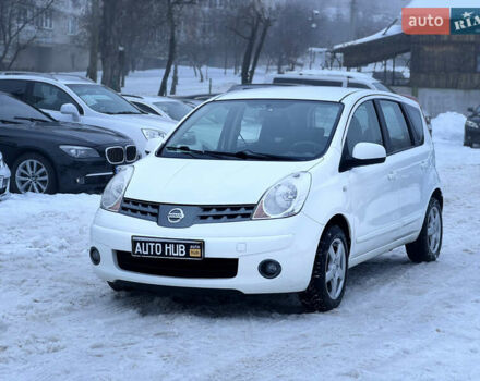 Білий Ніссан Ноут, об'ємом двигуна 1.4 л та пробігом 252 тис. км за 5300 $, фото 1 на Automoto.ua