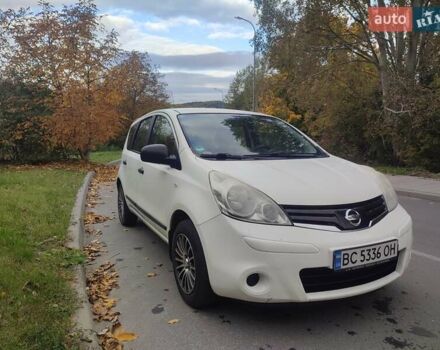 Белый Ниссан Ноут, объемом двигателя 1.39 л и пробегом 199 тыс. км за 5600 $, фото 1 на Automoto.ua