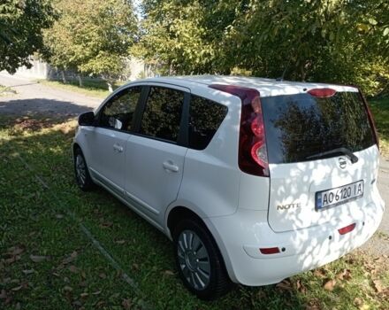Белый Ниссан Ноут, объемом двигателя 1.4 л и пробегом 222 тыс. км за 4999 $, фото 1 на Automoto.ua