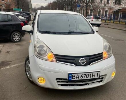 Белый Ниссан Ноут, объемом двигателя 1.39 л и пробегом 275 тыс. км за 5200 $, фото 1 на Automoto.ua