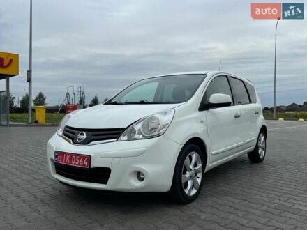 Белый Ниссан Ноут, объемом двигателя 1.6 л и пробегом 150 тыс. км за 7950 $, фото 1 на Automoto.ua