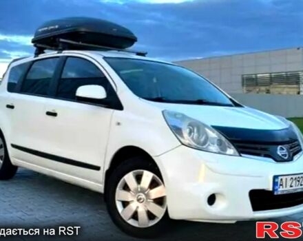 Белый Ниссан Ноут, объемом двигателя 1.4 л и пробегом 260 тыс. км за 3200 $, фото 1 на Automoto.ua