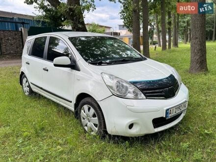 Білий Ніссан Ноут, об'ємом двигуна 1.39 л та пробігом 317 тис. км за 3000 $, фото 1 на Automoto.ua