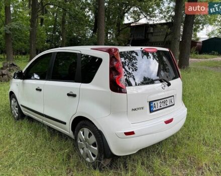 Белый Ниссан Ноут, объемом двигателя 1.39 л и пробегом 317 тыс. км за 3000 $, фото 1 на Automoto.ua