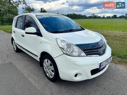Білий Ніссан Ноут, об'ємом двигуна 1.39 л та пробігом 317 тис. км за 2999 $, фото 1 на Automoto.ua