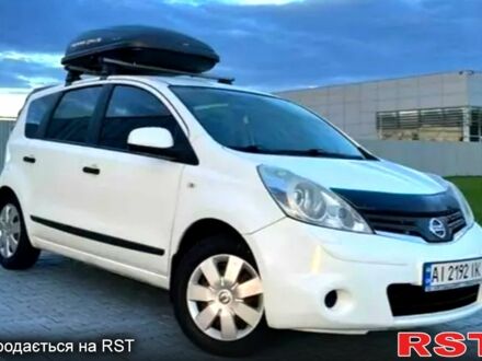 Белый Ниссан Ноут, объемом двигателя 1.4 л и пробегом 260 тыс. км за 3200 $, фото 1 на Automoto.ua