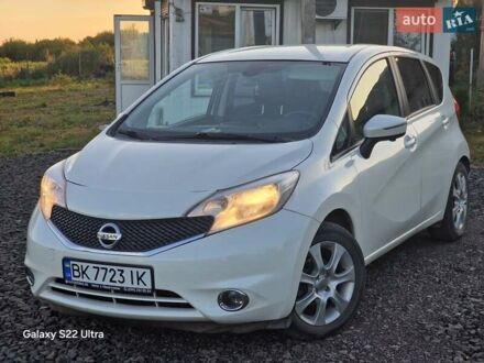 Ніссан Ноут 2013 у Луцьку на Automoto.ua Білий Ніссан Ноут, об'ємом двигуна 1.5 л та пробігом 245 тис. км за 6999 $, фото 1 на Automoto.ua