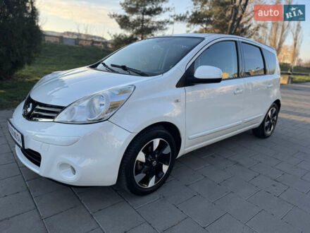 Білий Ніссан Ноут, об'ємом двигуна 1.6 л та пробігом 169 тис. км за 10299 $, фото 1 на Automoto.ua