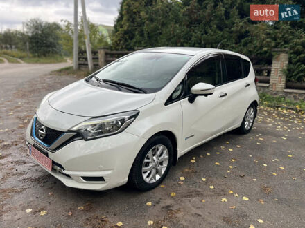 Білий Ніссан Ноут, об'ємом двигуна 1.2 л та пробігом 88 тис. км за 12200 $, фото 1 на Automoto.ua