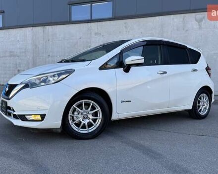 Білий Ніссан Ноут, об'ємом двигуна 1.2 л та пробігом 54 тис. км за 12999 $, фото 1 на Automoto.ua
