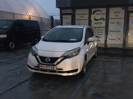 Білий Ніссан Ноут, об'ємом двигуна 1.6 л та пробігом 70 тис. км за 7800 $, фото 1 на Automoto.ua