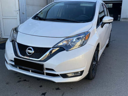 Белый Ниссан Ноут, объемом двигателя 1.6 л и пробегом 37 тыс. км за 11500 $, фото 1 на Automoto.ua