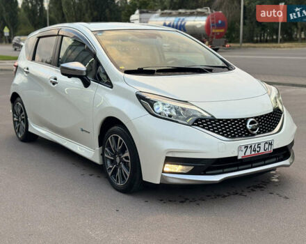 Білий Ніссан Ноут, об'ємом двигуна 0 л та пробігом 55 тис. км за 10950 $, фото 1 на Automoto.ua