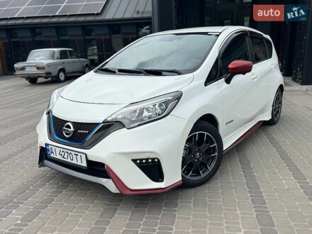 Белый Ниссан Ноут, объемом двигателя 1.2 л и пробегом 70 тыс. км за 13499 $, фото 1 на Automoto.ua