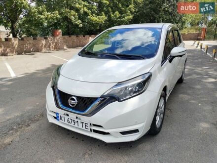 Белый Ниссан Ноут, объемом двигателя 1.2 л и пробегом 77 тыс. км за 11700 $, фото 1 на Automoto.ua