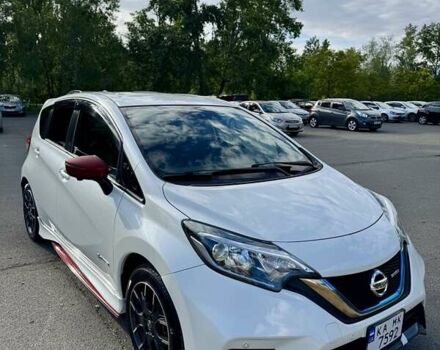 Білий Ніссан Ноут, об'ємом двигуна 1.2 л та пробігом 60 тис. км за 13900 $, фото 1 на Automoto.ua