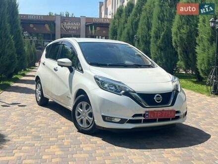 Білий Ніссан Ноут, об'ємом двигуна 1.2 л та пробігом 55 тис. км за 12400 $, фото 1 на Automoto.ua