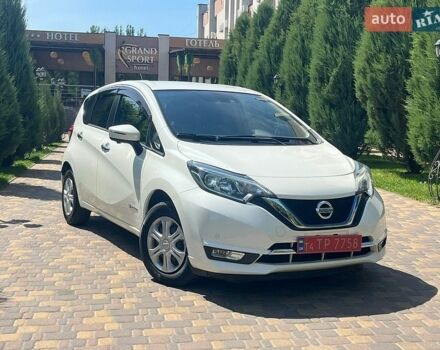 Белый Ниссан Ноут, объемом двигателя 1.2 л и пробегом 55 тыс. км за 12400 $, фото 1 на Automoto.ua