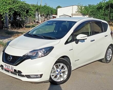 Белый Ниссан Ноут, объемом двигателя 1.2 л и пробегом 70 тыс. км за 13700 $, фото 1 на Automoto.ua