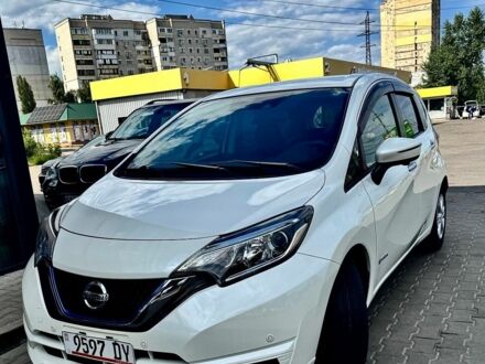 Білий Ніссан Ноут, об'ємом двигуна 1.2 л та пробігом 73 тис. км за 11600 $, фото 1 на Automoto.ua