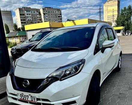 Белый Ниссан Ноут, объемом двигателя 1.2 л и пробегом 73 тыс. км за 11600 $, фото 1 на Automoto.ua