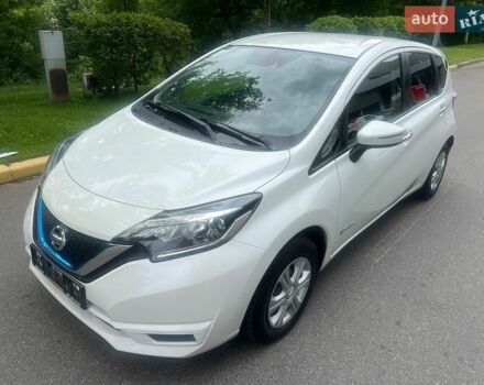Білий Ніссан Ноут, об'ємом двигуна 0 л та пробігом 37 тис. км за 11900 $, фото 1 на Automoto.ua
