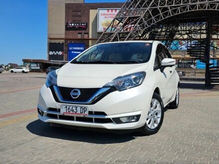 Белый Ниссан Ноут, объемом двигателя 1.2 л и пробегом 32 тыс. км за 12900 $, фото 1 на Automoto.ua