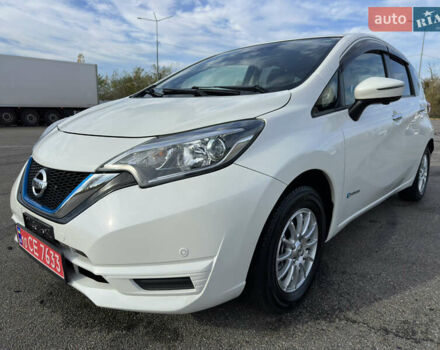Белый Ниссан Ноут, объемом двигателя 1.2 л и пробегом 38 тыс. км за 12900 $, фото 1 на Automoto.ua