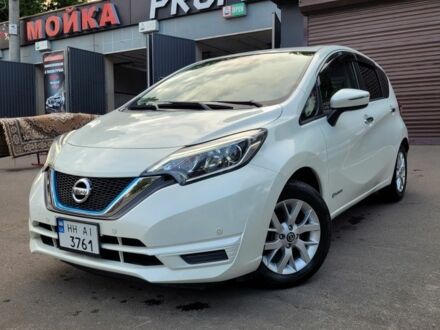 Білий Ніссан Ноут, об'ємом двигуна 1.2 л та пробігом 85 тис. км за 12450 $, фото 1 на Automoto.ua