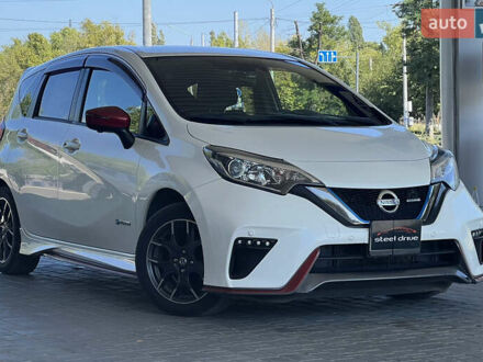 Белый Ниссан Ноут, объемом двигателя 1.2 л и пробегом 58 тыс. км за 14299 $, фото 1 на Automoto.ua