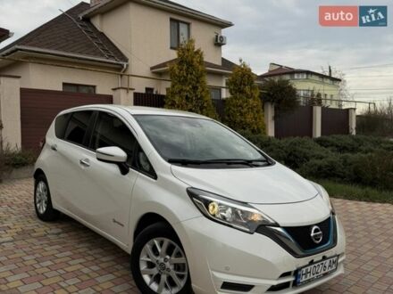 Білий Ніссан Ноут, об'ємом двигуна 1.2 л та пробігом 117 тис. км за 12800 $, фото 1 на Automoto.ua