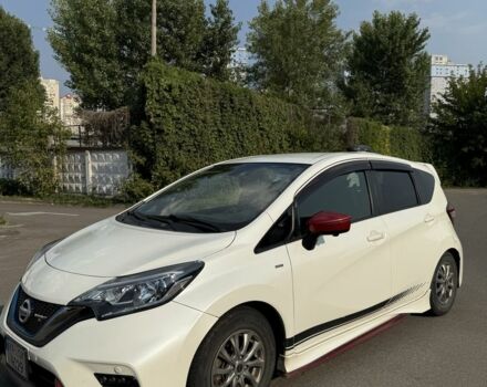 Белый Ниссан Ноут, объемом двигателя 1.2 л и пробегом 95 тыс. км за 13321 $, фото 1 на Automoto.ua