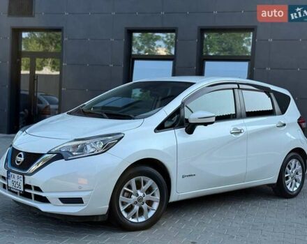 Белый Ниссан Ноут, объемом двигателя 1.2 л и пробегом 49 тыс. км за 12200 $, фото 1 на Automoto.ua