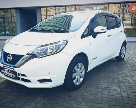Білий Ніссан Ноут, об'ємом двигуна 1.2 л та пробігом 36 тис. км за 13200 $, фото 1 на Automoto.ua
