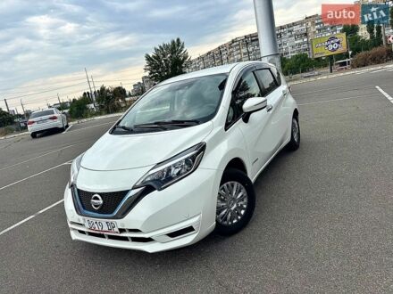 Белый Ниссан Ноут, объемом двигателя 1.2 л и пробегом 59 тыс. км за 12850 $, фото 1 на Automoto.ua